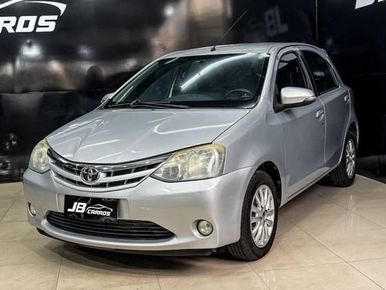 TOYOTA ETIOS 1.5 XLS 16V FLEX 4P MANUAL TOYOTA ETIOS 1.5 XLS 16V FLEX 4P MANUAL
